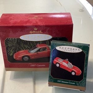 (2) piece Hallmark Keepsake Ornaments 1997 Corvettes. Brand New.
